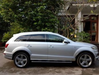 Audi Q7 2011 - Bán Audi Q7 đời 2011, màu bạc 