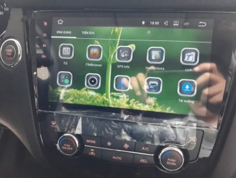 Nissan X trail 2018 - Cần bán gấp Nissan X trail 2018, màu đen, 1000 triệu