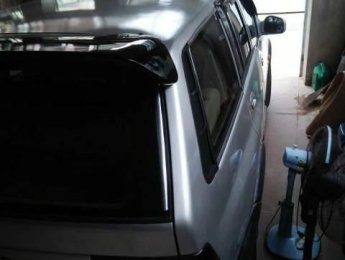 Ssangyong Musso 2003 - Bán Ssangyong Musso đời 2003, màu bạc, nhập khẩu nguyên chiếc, 125tr