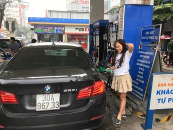 BMW 5 Series 523i 2010 - Cần bán gấp BMW 5 Series 523i 2010, màu đen, đăng ký tháng 11 năm 2010