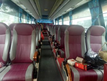 Hãng khác Xe du lịch   2007 - Công ty cần thanh lý xe 46 chỗ loại Samco – Hino sản xuất 12/2007