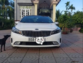 Kia Cerato 2018 - Bán xe Kia Cerato sản xuất năm 2018, màu trắng chính chủ 