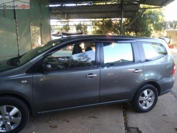 Nissan Livina 2011 - Bán Nissan Livina sản xuất năm 2011, màu bạc số tự động 
