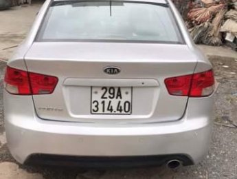 Kia Forte   2011 - Cần bán Kia Forte 2011, màu bạc, 7 chỗ