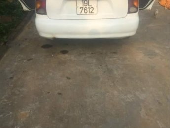 Daewoo Lanos   2001 - Cần bán gấp Daewoo Lanos sản xuất 2001, màu trắng, giá tốt