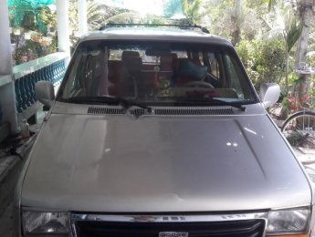 Dodge Caravan 1990 - Cần bán gấp Dodge Caravan năm 1990, màu vàng, phun xăng điện tử