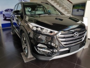 Hyundai Tucson 2.0L 2019 - Hyundai Giải Phóng bán Tucson trả trước 150tr, tặng gói phụ kiện, góp ngân hàng lãi suất thấp, LH 0905735988