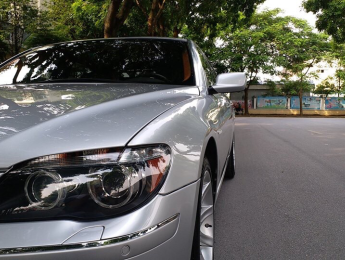 BMW 7 Series 750Li 2007 - Bán ô tô BMW 7 Series năm 2007, màu bạc, 628 triệu nhập khẩu