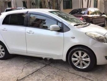 Toyota Yaris 2010 - Bán Toyota Yaris sản xuất 2010, màu trắng, xe nhập ít sử dụng