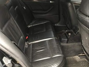 BMW 3 Series 318i 2003 - Bán BMW 3 Series 318i năm 2003, màu đen xe gia đình, giá chỉ 185 triệu