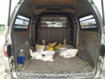 Hyundai Starex 2003 - Chính chủ bán Hyundai Starex đời 2003, màu vàng, xe nhập, giá 160tr