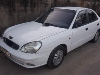 Daewoo Nubira 1.6 2001 - Cần bán xe Daewoo Nubira 1.6 sản xuất 2001, màu trắng