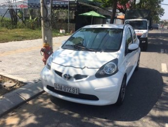 Toyota Aygo 2006 - Cần bán gấp Toyota Aygo đời 2006, màu trắng, xe nhập