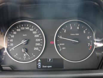 BMW 2 Series 218i Active Tourer 2015 - Bán BMW 218i Active Tourer 2015, đã đi 35000km, xe chính chủ