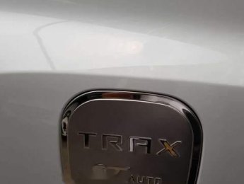 Chevrolet Trax   2018 - Cần bán lại xe Chevrolet Trax sản xuất 2018, màu trắng, xe đẹp