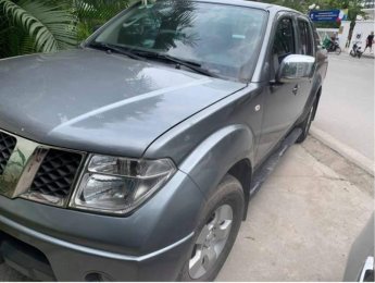 Nissan Navara LE 2.5MT 2012 - Bán Nissan Navara LE 2.5MT đời 2012, màu xám xe gia đình