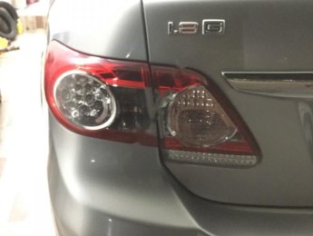 Toyota Corolla altis 1.8G AT 2012 - Cần bán Toyota Corolla Altis 1.8G AT 2012, màu bạc số tự động, giá tốt