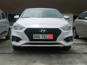 Hyundai Accent  1.4MT  2018 - Chính chủ bán lại xe Hyundai Accent 1.4MT đời 2018, màu trắng, nhập khẩu