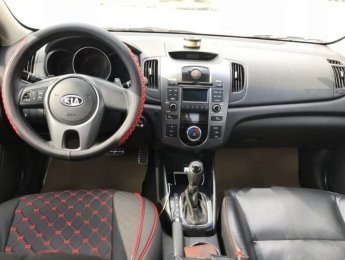 Kia Forte AT 2011 - Bán Kia Forte AT sản xuất năm 2011, màu xám số tự động, giá tốt