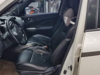Nissan Juke 2015 - Cần bán gấp Nissan Juke sản xuất năm 2015, màu trắng đẹp như mới, 745 triệu