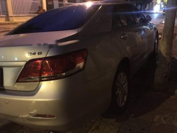 Toyota Camry 2.0 2010 - Bán Toyota Camry 2.0 năm sản xuất 2010, màu bạc, nhập khẩu Đài Loan