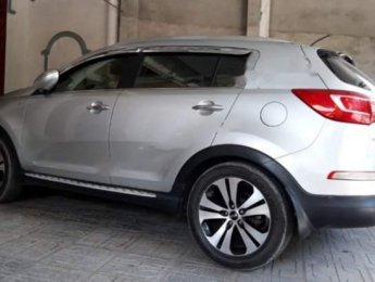 Kia Sportage 2.0 MT 2010 - Cần bán gấp Kia Sportage 2.0 MT đời 2010, màu bạc xe gia đình, giá chỉ 505 triệu