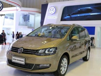 Volkswagen Sharan   2017 - Bán Volkswagen Sharan đời 2017, màu vàng, nhập khẩu 