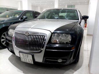 Chrysler 300C 2006 - Xe sang Chrysler 300C sản xuất 2006, màu đen, nhập khẩu, giá chỉ 580tr