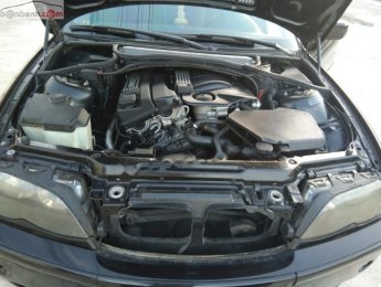 BMW 3 Series 318i 2004 - Gia đình tôi cần bán 1 xe BMW 4 máy 2.0L, sản xuất năm 2004, chạy 8L/100Km