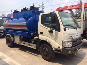 Xe tải 2,5 tấn - dưới 5 tấn   2019 - Xe chở xăng dầu Hino 6 khối giá tốt tại miền nam