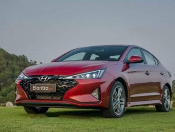 Hyundai Elantra  1.6 MT 2019 - Bán xe Hyundai Elantra 2019, màu đỏ, nhập khẩu, giá 580tr