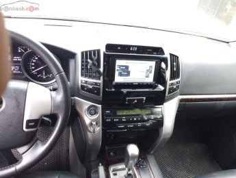 Toyota Land Cruiser 2015 - Lên đời bán Toyota Land Cruiser sản xuất năm 2015, màu bạc, nhập khẩu