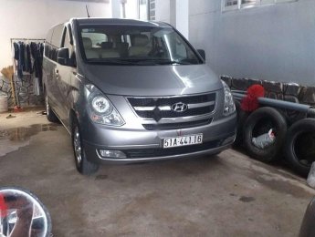 Hyundai Grand Starex 2009 - Gia đình bán xe Hyundai Grand Starex đời 2009, màu xám, nhập khẩu  