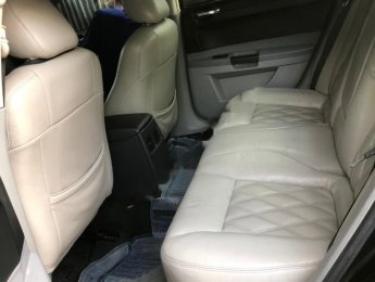 Chrysler 300C 2.7 2006 - Bán Chrysler 300C 2.7 2006, màu đen, nhập khẩu số tự động, 500 triệu