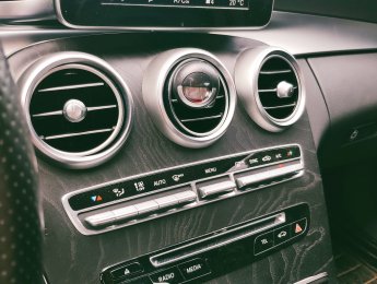 Mercedes-Benz C class C200 2016 - Bán ô tô Mercedes C200 đời 2016, màu trắng