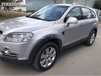 Chevrolet Captiva LTZ 2010 - Bán xe Chevrolet Captiva LTZ năm sản xuất 2010, màu bạc số tự động, 300 triệu