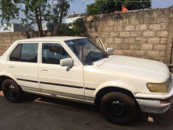 Toyota Corolla    1983 - Bán Toyota Corolla sản xuất năm 1983, màu trắng 