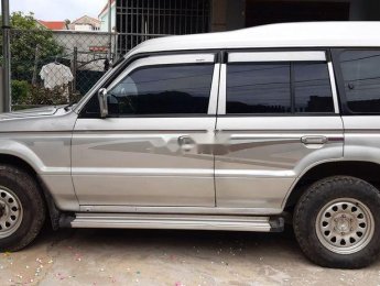 Mitsubishi Pajero 1993 - Gia đình bán Mitsubishi Pajero năm 1993, màu bạc