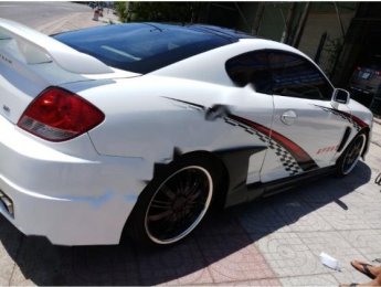 Hyundai Tuscani 2008 - Bán Hyundai Tuscani sản xuất năm 2008, màu trắng, xe nhập