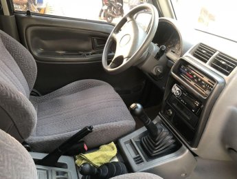 Suzuki Grand vitara 2004 - Bán Suzuki Grand vitara năm 2004, màu xanh dưa