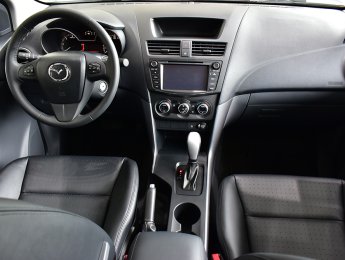 Mazda BT 50 2.2 Deluxe 2019 - Cần bán xe Mazda BT 50 2.2 Deluxe 2019, màu trắng, nhập khẩu, giá chỉ 645 triệu