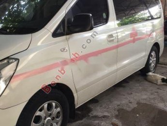 Hyundai Grand Starex   Van 2.5 MT  2009 - Bán xe cứu thương Hyundai Grand Starex Van 2.5 MT năm 2009, màu trắng 