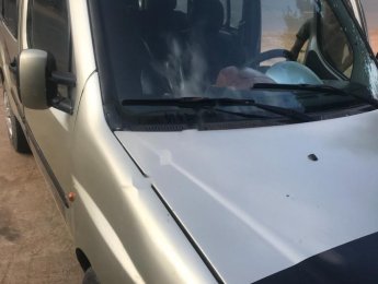 Fiat Doblo 2004 - Cần bán Fiat Doblo năm 2004, màu bạc, xe nhập 