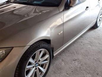 BMW 3 Series 320i 2010 - Chính chủ bán xe BMW 320i năm 2010, màu vàng cát, nhập khẩu