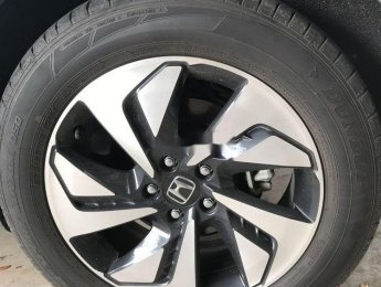 Honda CR V 2017 - Bán Honda CR V đời 2017, màu trắng, còn nguyên bản
