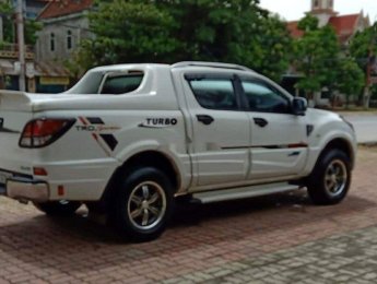 Mazda BT 50 2014 - Bán Mazda BT 50 bản sport 2.2 năm sản xuất 2014, màu trắng số sàn