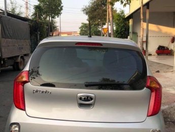 Kia Picanto 2013 - Bán Kia Picanto đời 2013, màu bạc xe nguyên bản