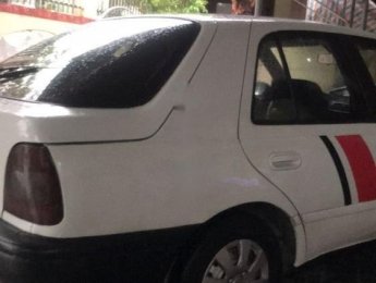 Nissan Sunny   1993 - Cần bán Nissan Sunny đời 1993, màu trắng, nhập khẩu  