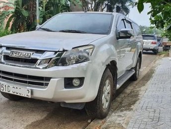 Isuzu Dmax 2013 - Cần bán lại Isuzu Dmax năm 2013, màu bạc, xe nhập, ít sử dụng 