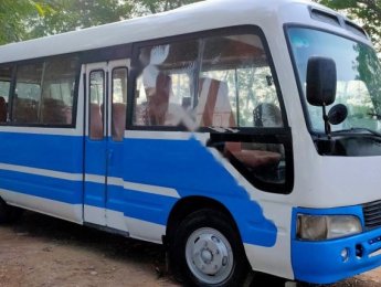 Hyundai County 2004 - Bán  Hyundai County sản xuất năm 2004, màu xanh lam, 120 triệu